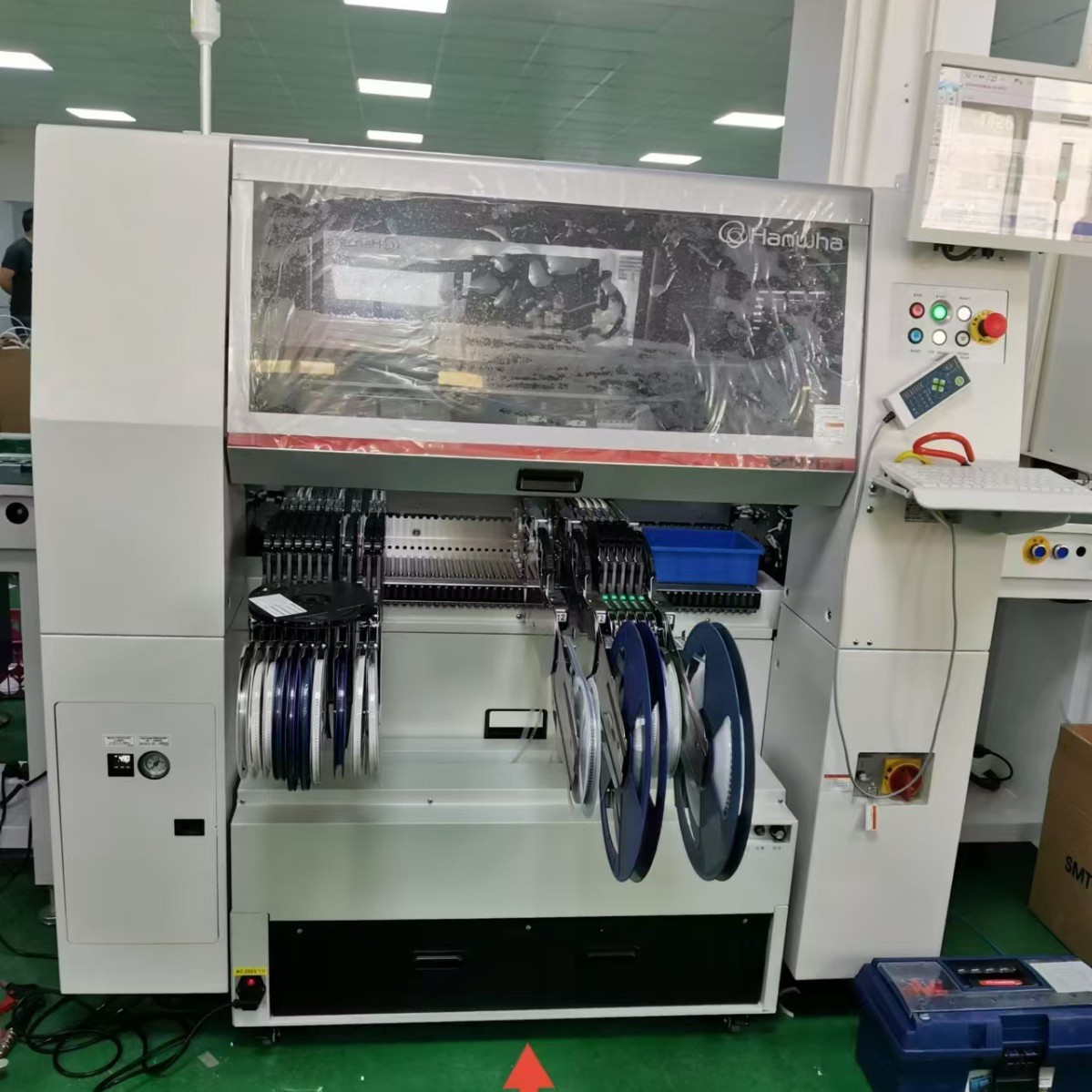 S-680A installed under a Hanwha feeder cart